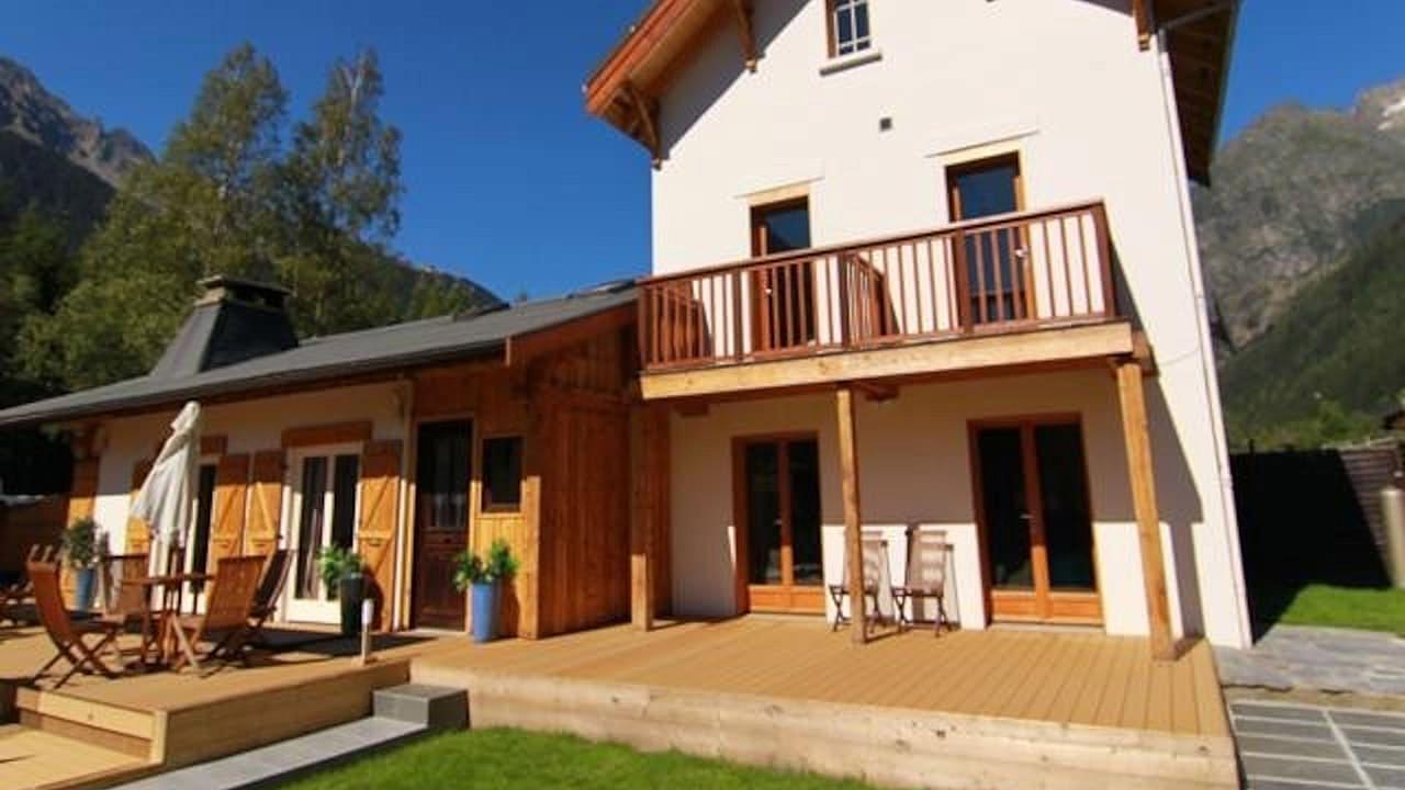 Mont Blanc Spa Chalet Bnb Chamonix Exterior photo